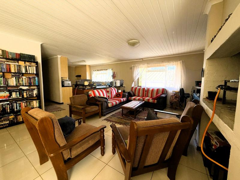 4 Bedroom Property for Sale in Bergzicht Western Cape